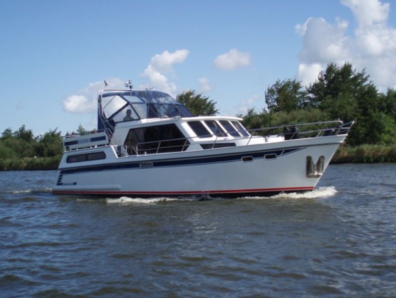 Bezoek de website van: Stoeten Yachtcharter - Motoryachten Stoeten Yachtcharter - Motoryachten