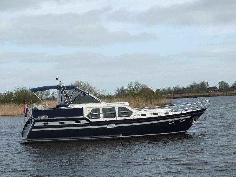 Bezoek de website van: Yachtcharter de Waterpoort - Motoryachten Yachtcharter de Waterpoort - Motoryachten