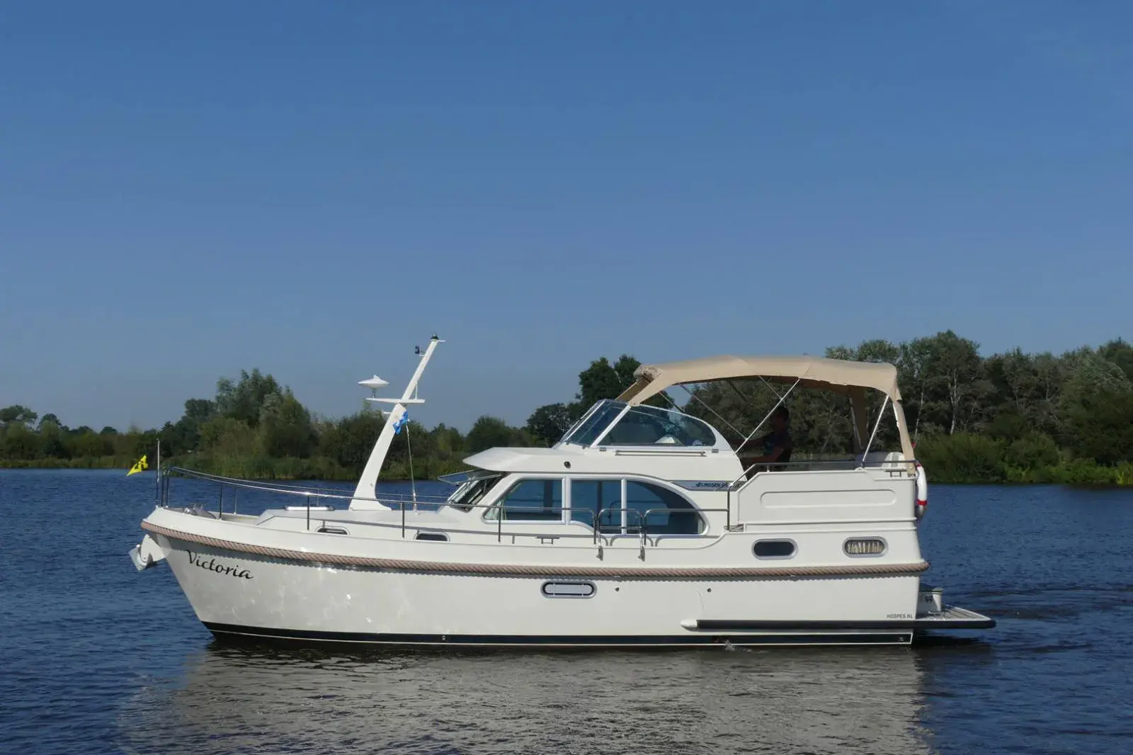 Yachtcharter Hospes-2