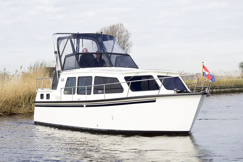 Yachtcharter Houwink-1