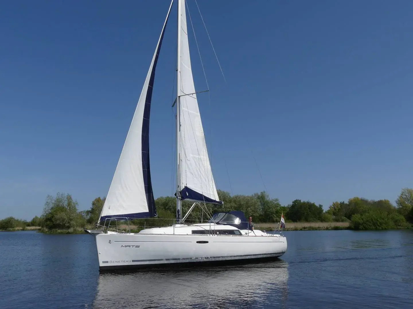 Yachtcharter Hospes-1