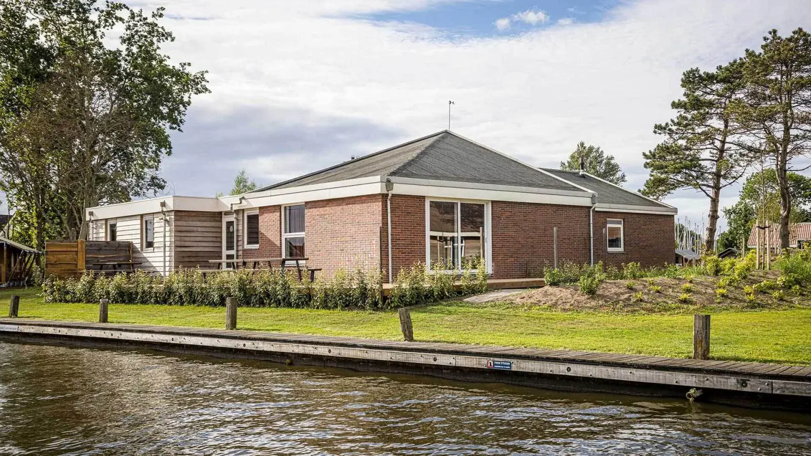 Ottenhome Heeg-4