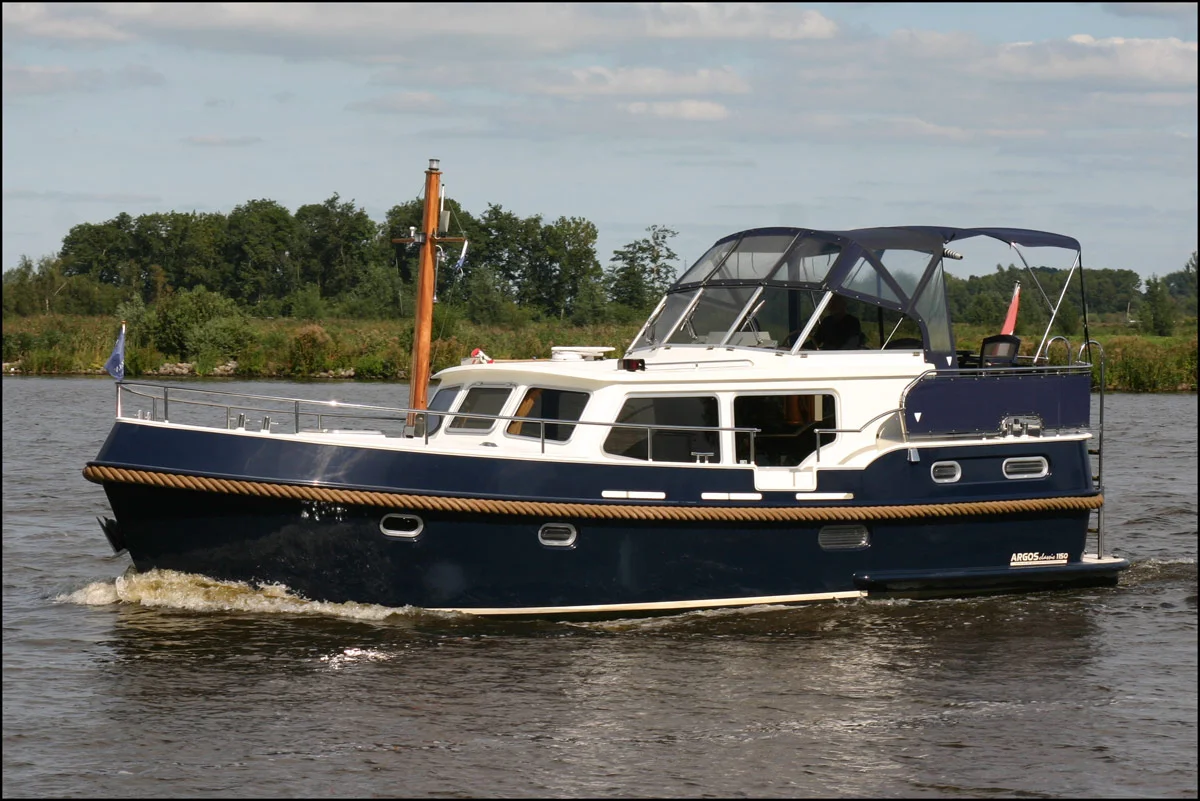 Veldman Yacht Charters