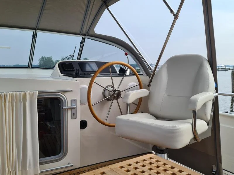 Yachtcharter BLY-3