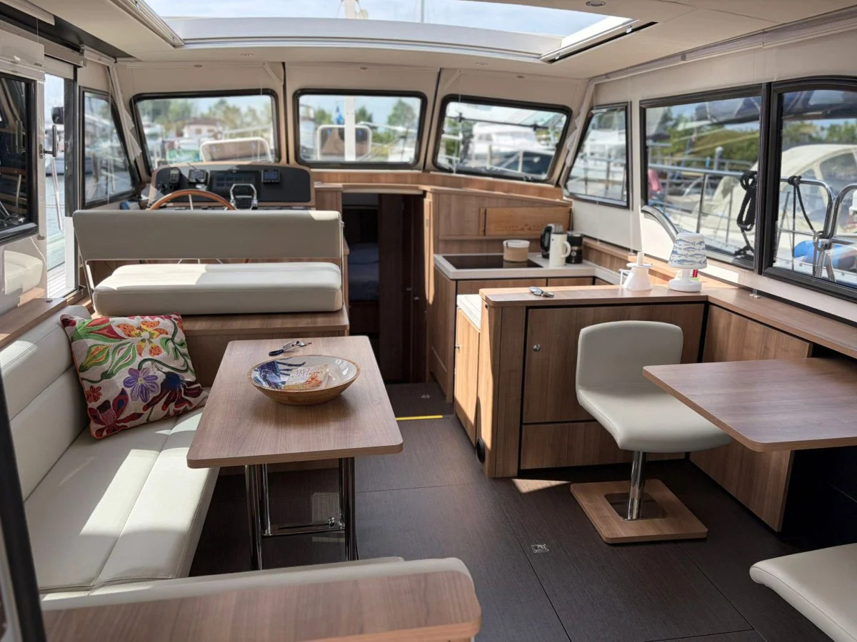 Yachtcharter BLY-4