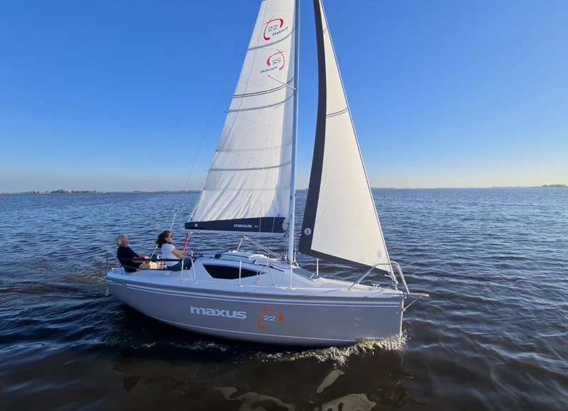 Hoora Watersport - Kajütboote