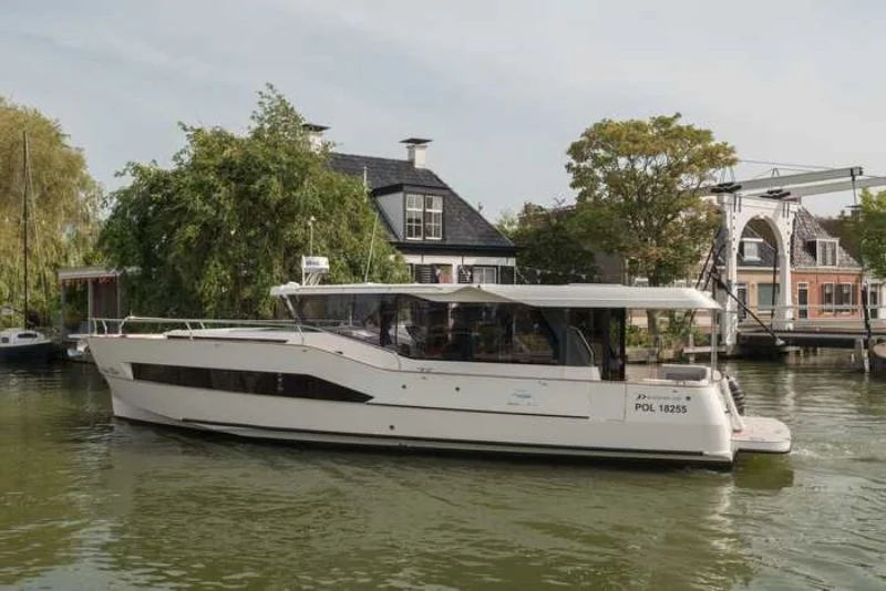Tornado Yachting-2