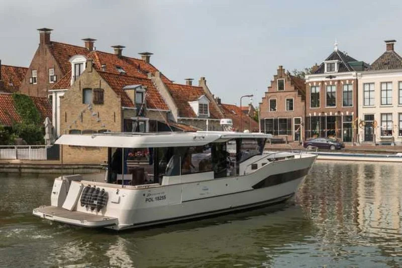 Tornado Yachting-1