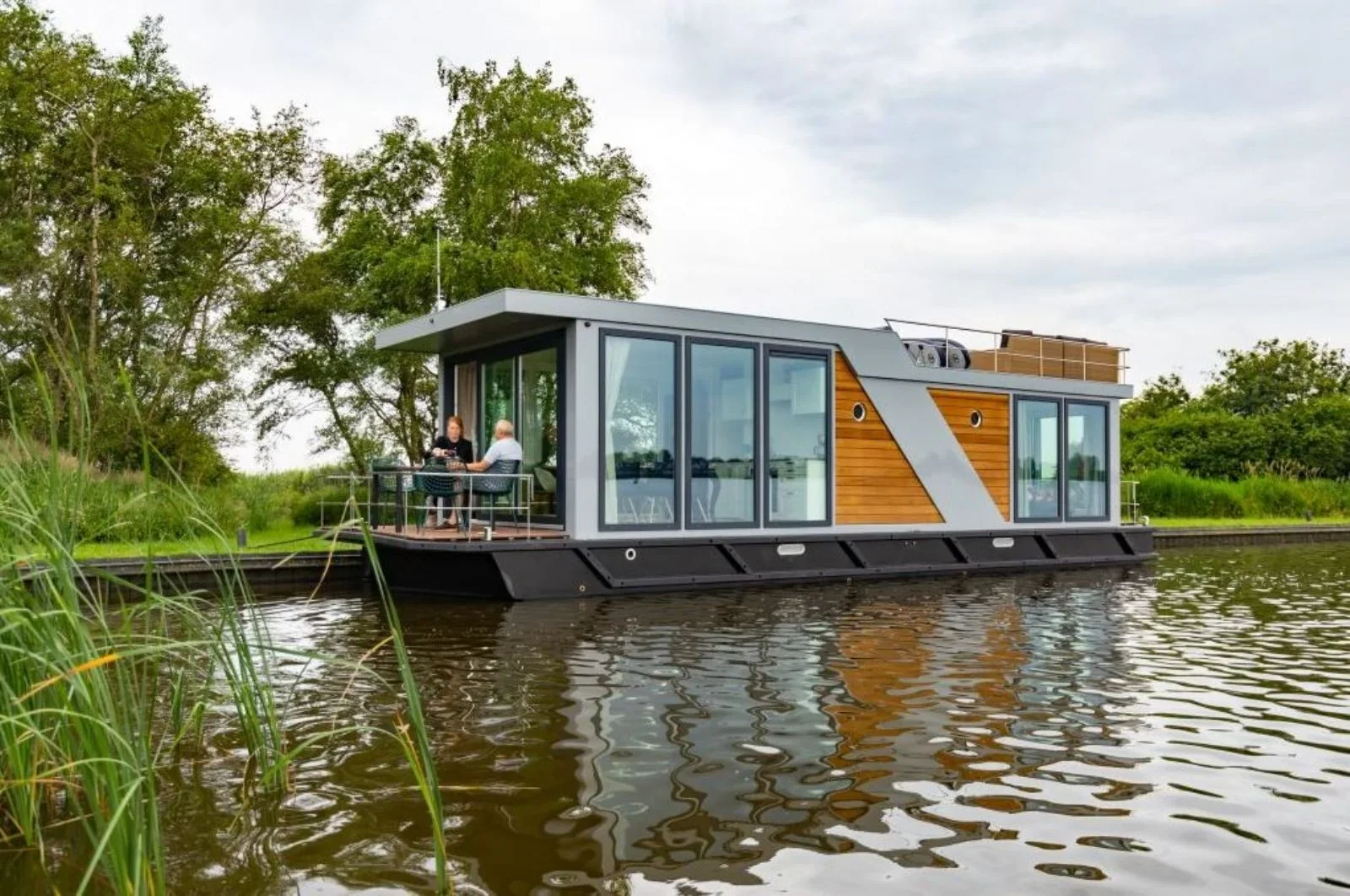Yachtcharter Sneek - Houseboat-0