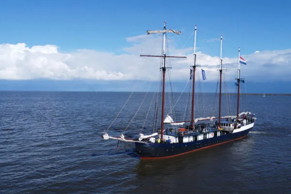 Rederij van Linschoten Traditionele zeilvakanties bv.-4